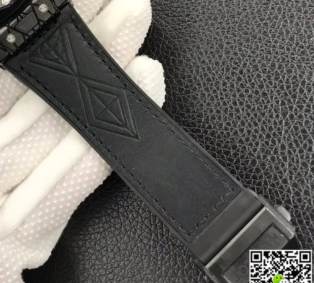 Hublot Big Bang 415.CX.1112.VR.MXM18 WWF Factory 1:1 Best Edition Replica Watch black strap